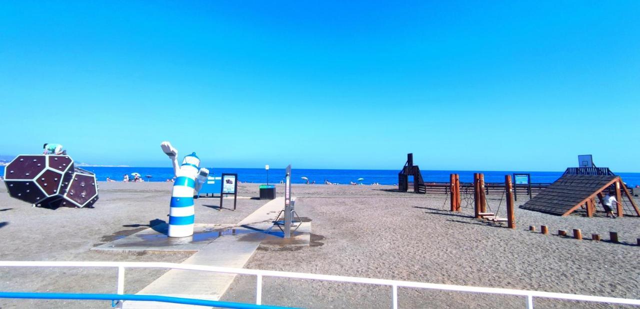 Apartamento Bonita casa pequeña Torre Del Mar Exterior foto