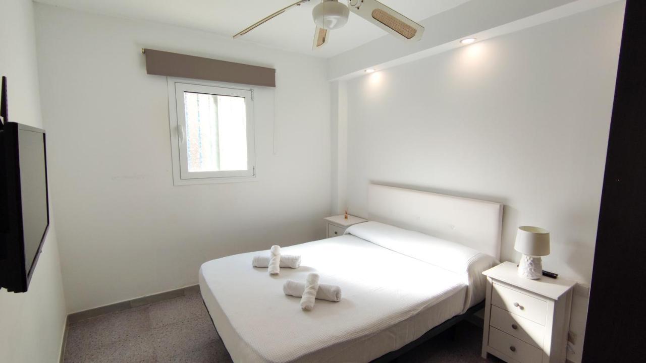 Apartamento Bonita casa pequeña Torre Del Mar Exterior foto